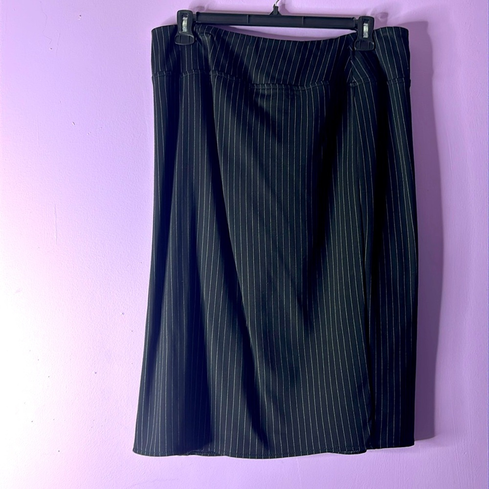 Black Striped Pencil Slit Skirt - Picture 2 of 13